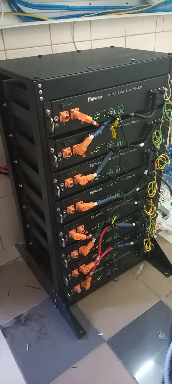 Steel battery rack compatible with Pylontech and Dyness battery modules